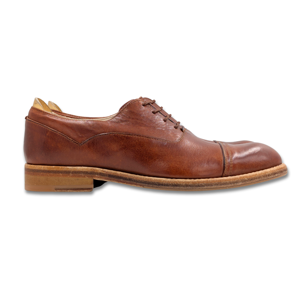 William in Tan